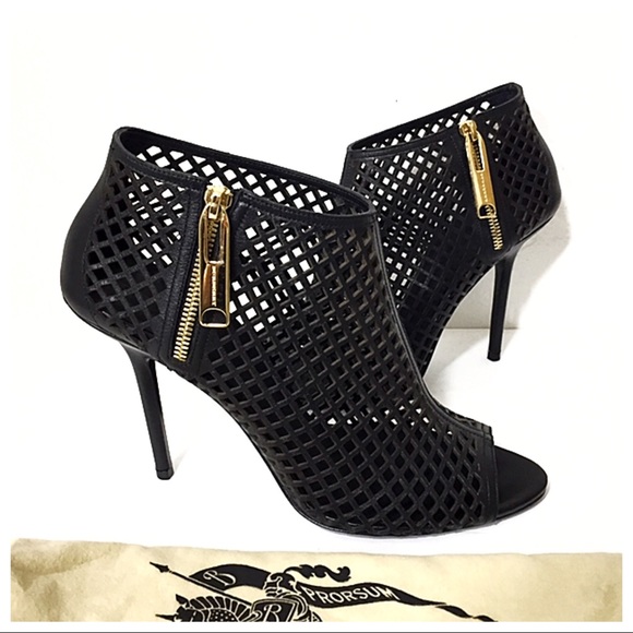 Burberry Shoes - Burberry Barmby Cutout Open Toe Leather Bootie